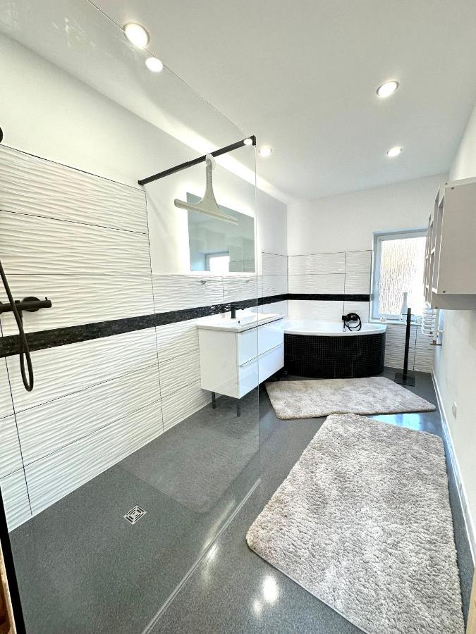 Ferienwohnung Zur Hohe Str 巴特朗根萨尔察 外观 照片
